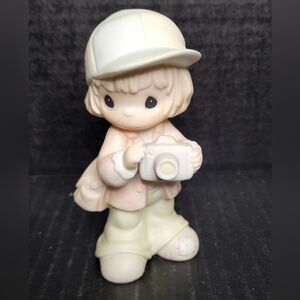 1997 Precious Moments Focusing In On Those Precious Moments #C0018